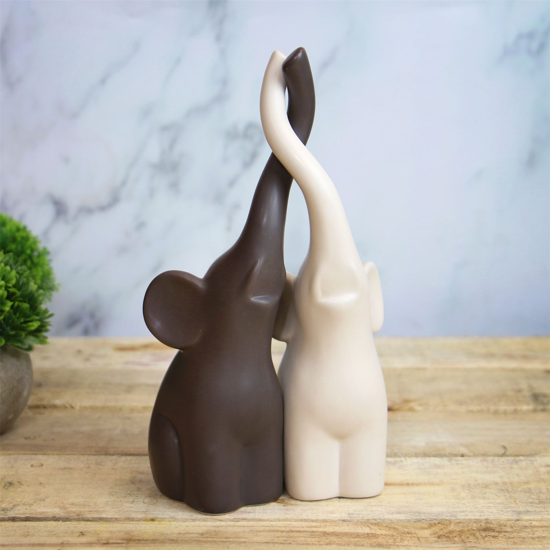 Loving Elephants Ornaments | M&W	