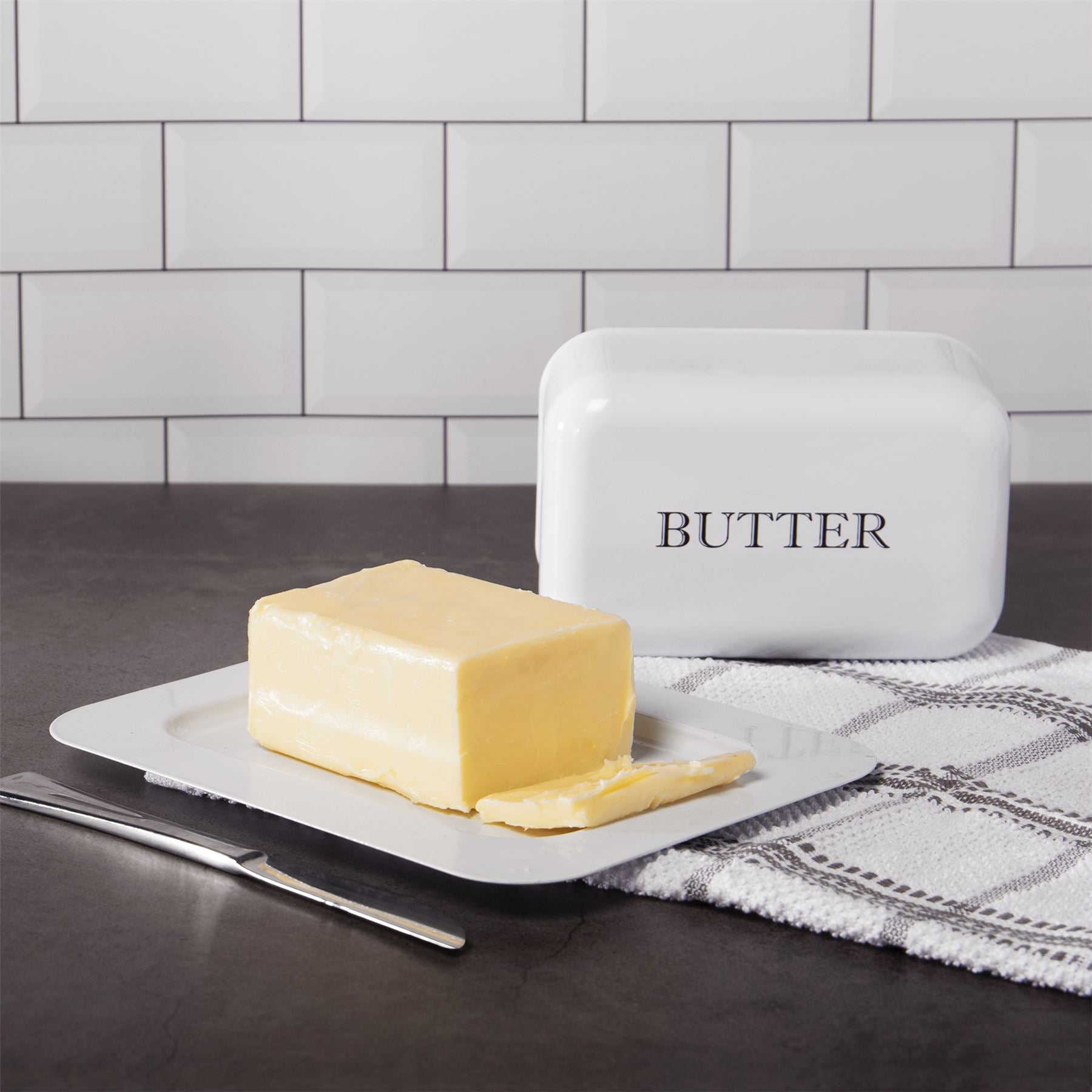 Butter Dish with Lid in White | M&W	
