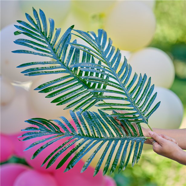Tiki Tropics Foliage Garland (5pk)