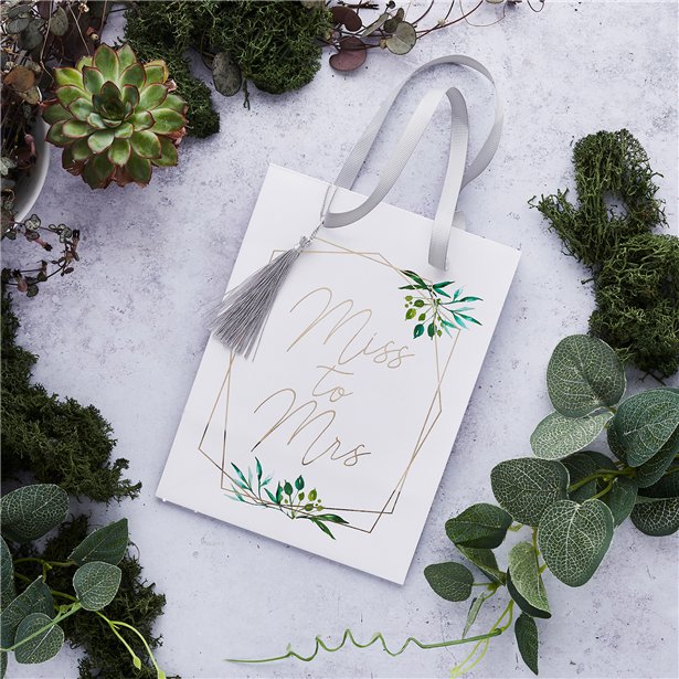 Botanical Hen Miss To Mrs Paper Party Bags (5pk)
