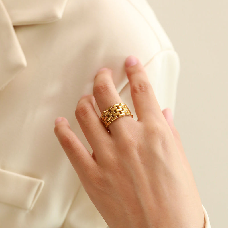 Lumière Gold Ring