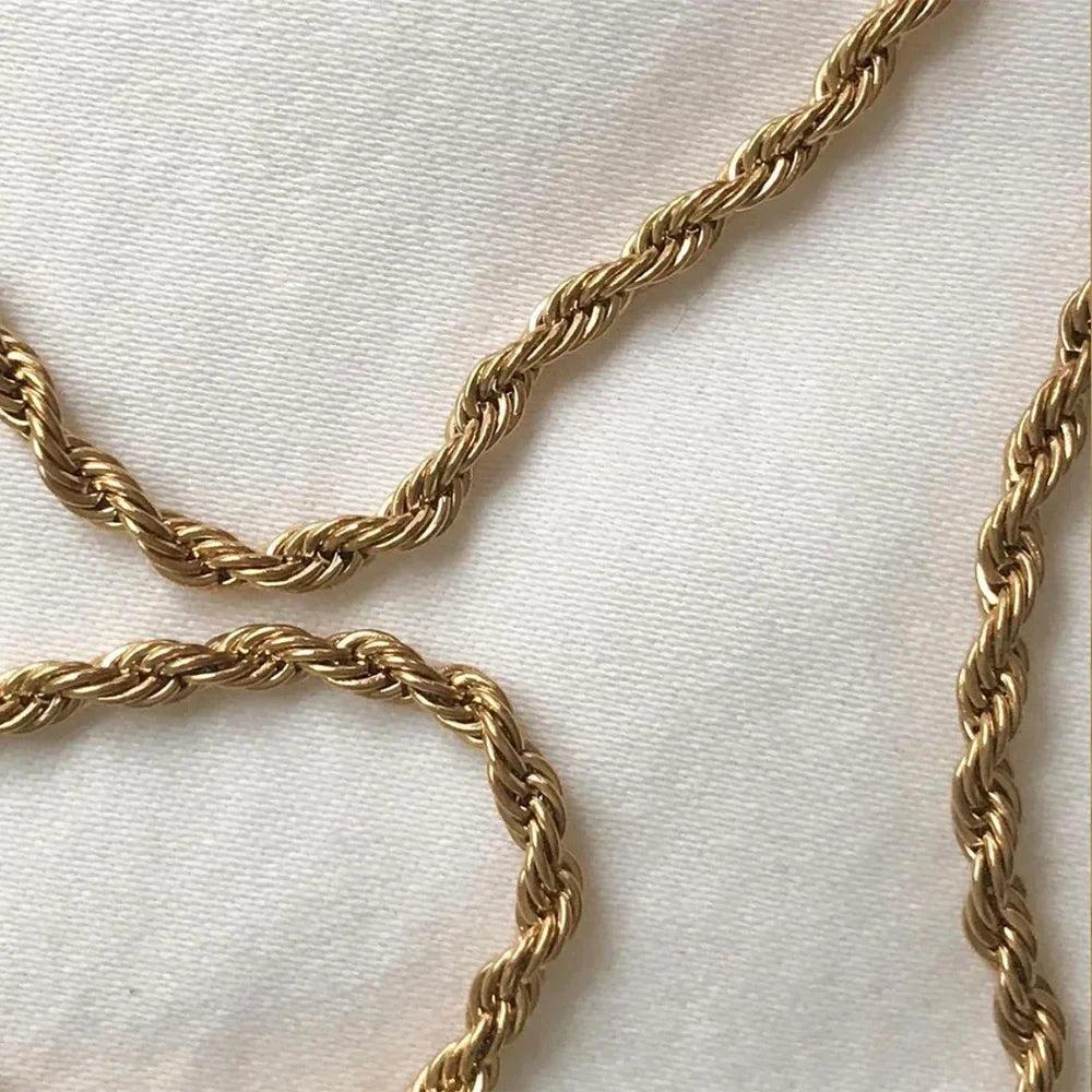 18K Gold Spiral Twist Rope Chain Necklace