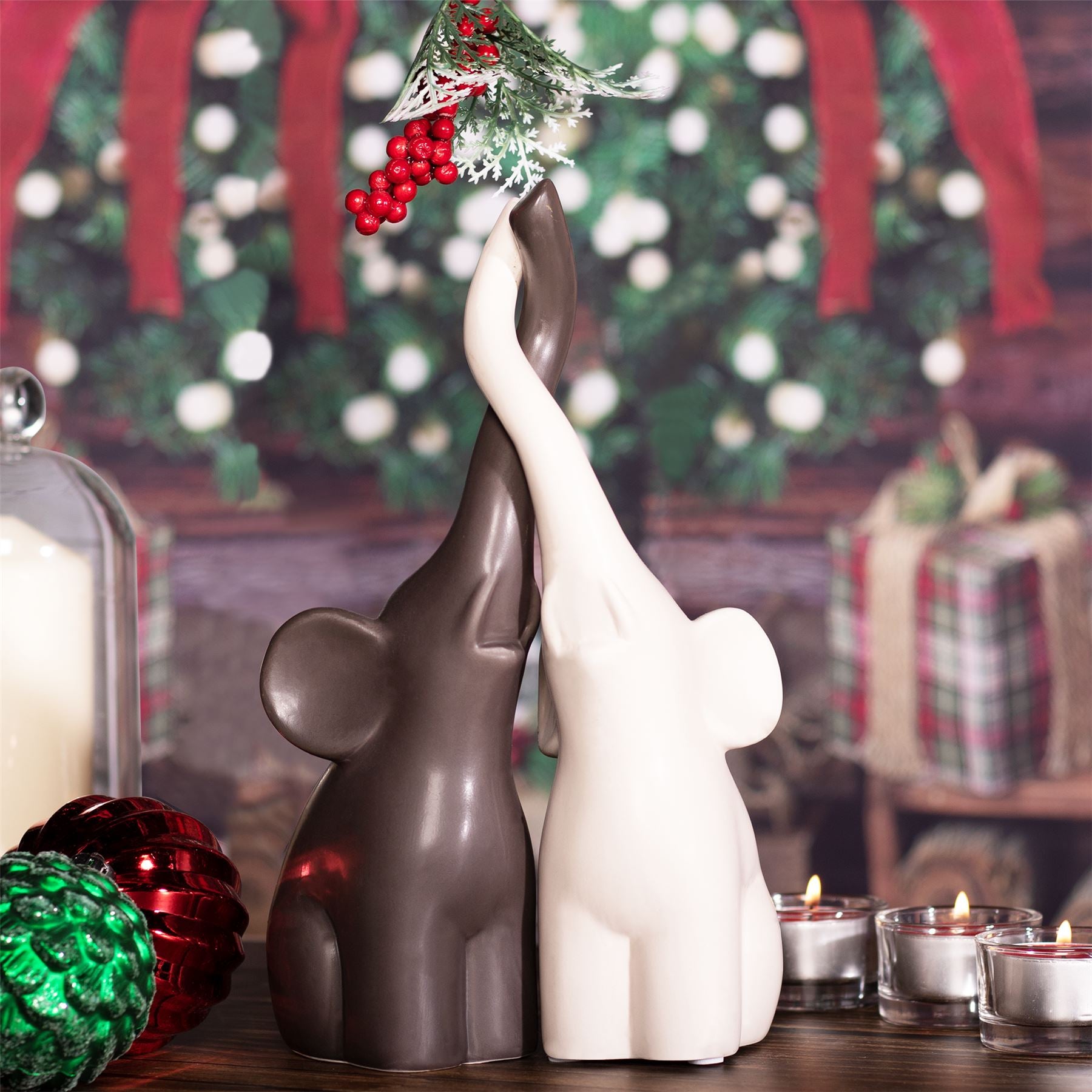 Loving Elephants Ornaments | M&W	